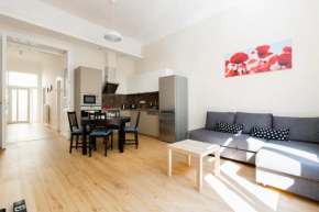 Kresz Geza 29 Westend Station 2 bedrooms+Living AC